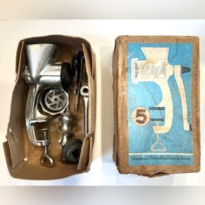 Vintage German Cast Iron SWM # 5 Meat Grinder Kitchen accessory original box EUC